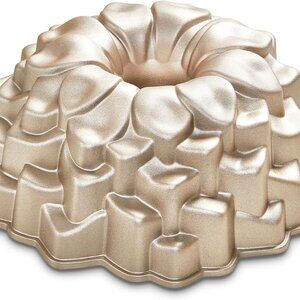 Nordic Ware Blossom Bundt Pan